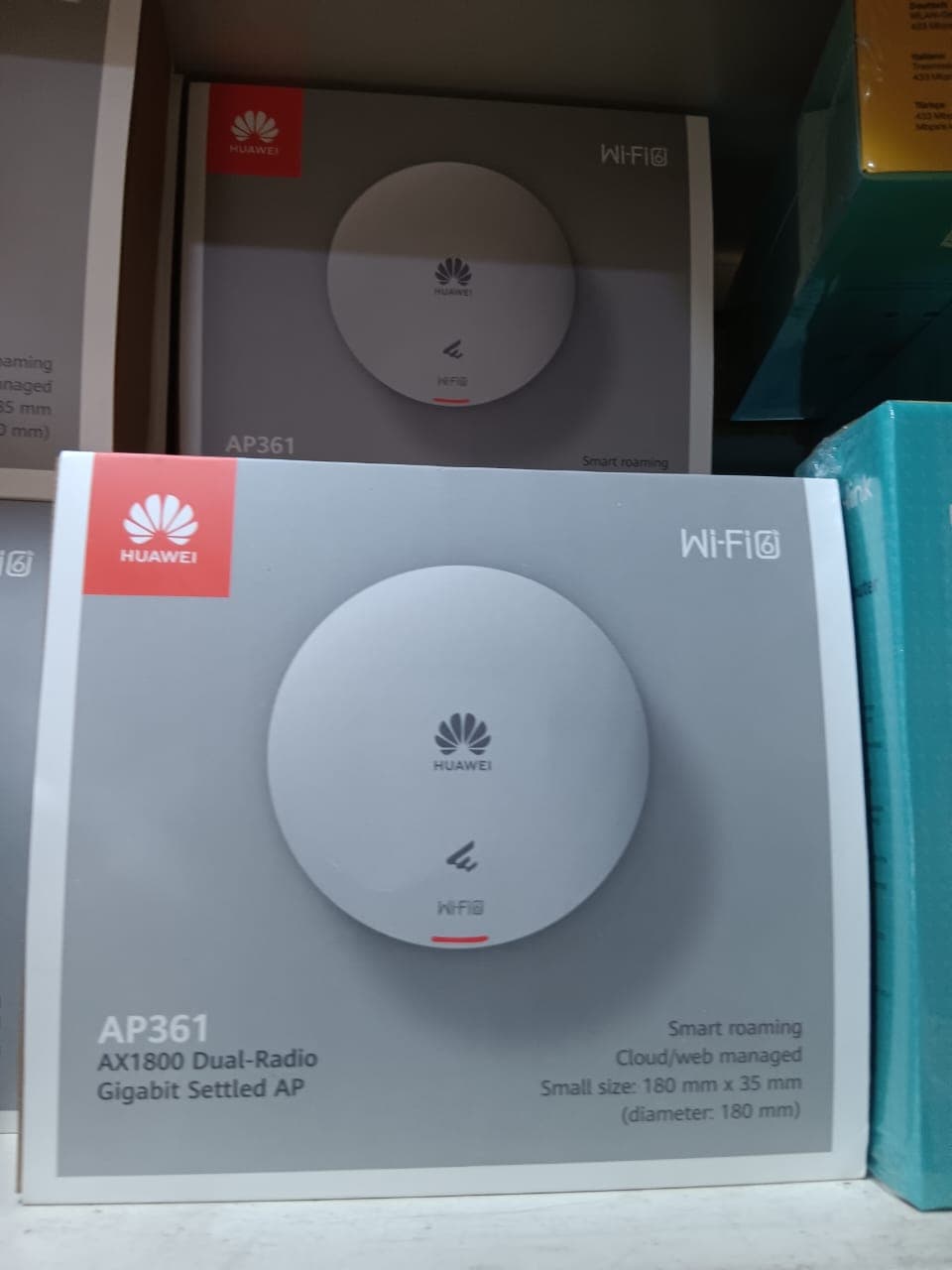 Available hardware example for cables & accessories